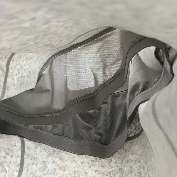 Lululemon Workout Tank Top - Picture 5 of 6